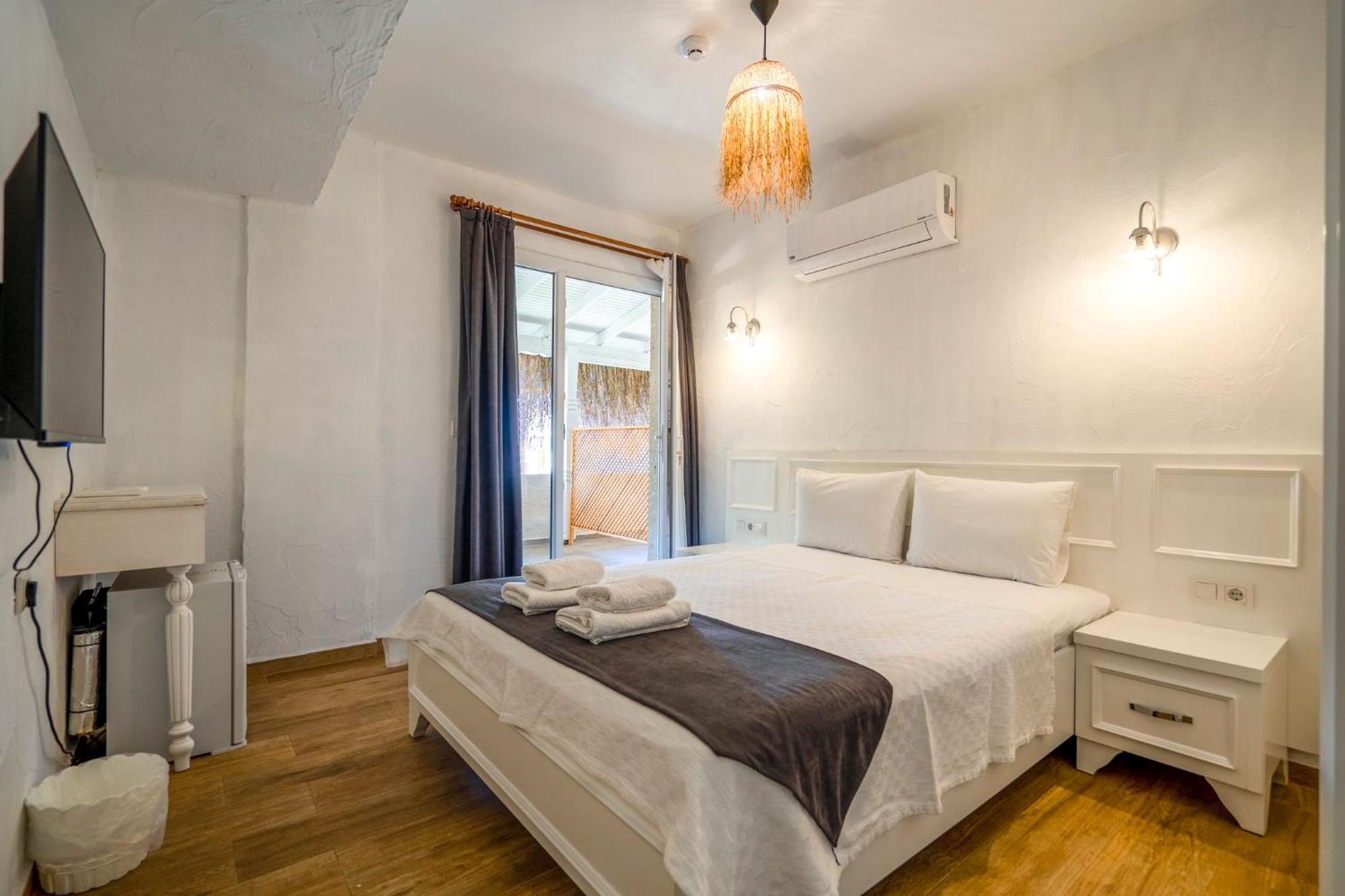 Londia Otel Alacati Kültér fotó