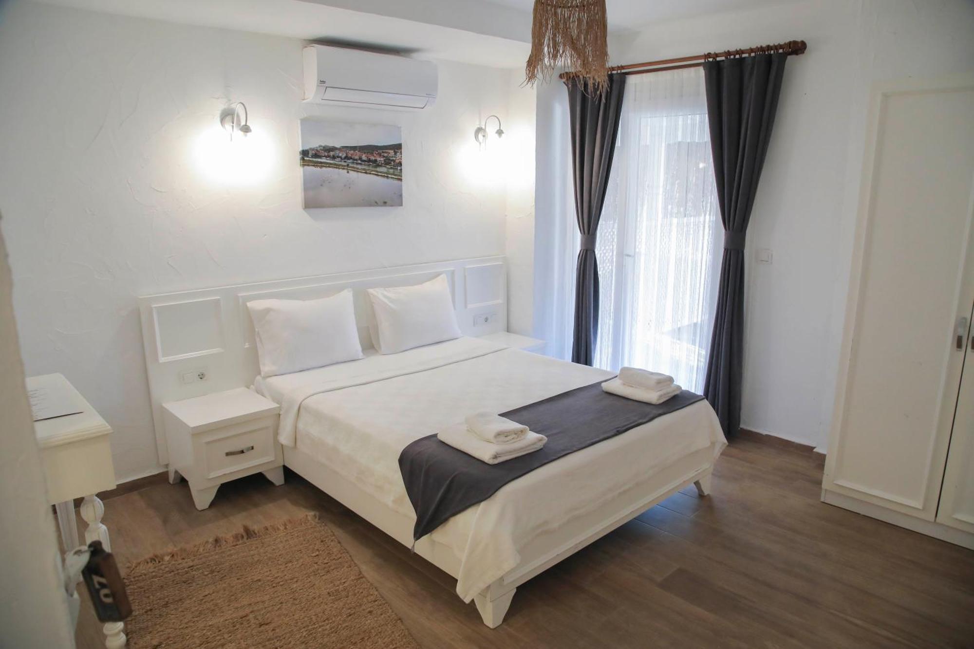 Londia Otel Alacati Kültér fotó