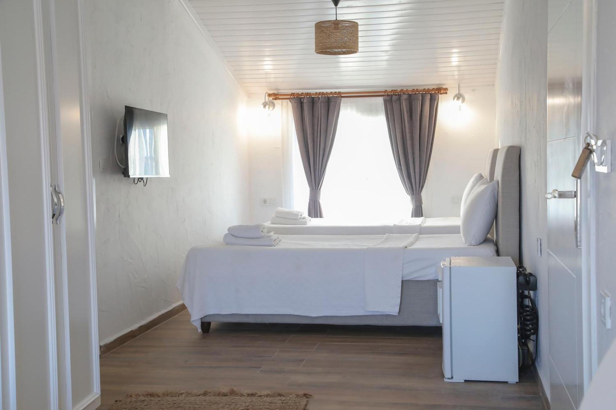 Londia Otel Alacati Kültér fotó